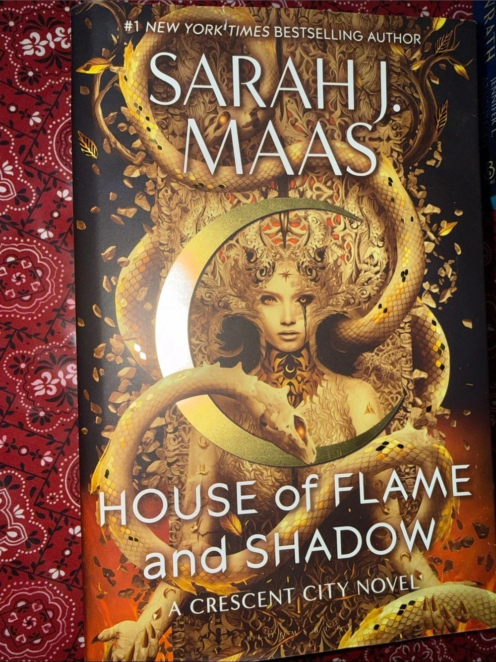 Sarah J. Maas House of Flame and Shadow Hardcover Book Black & Gold never read i